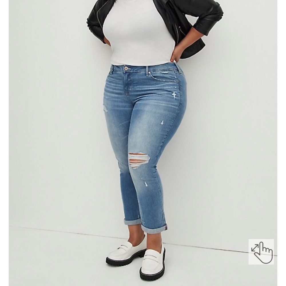 Torrid Size 18T Light Washed Distressed Ripped Jeans